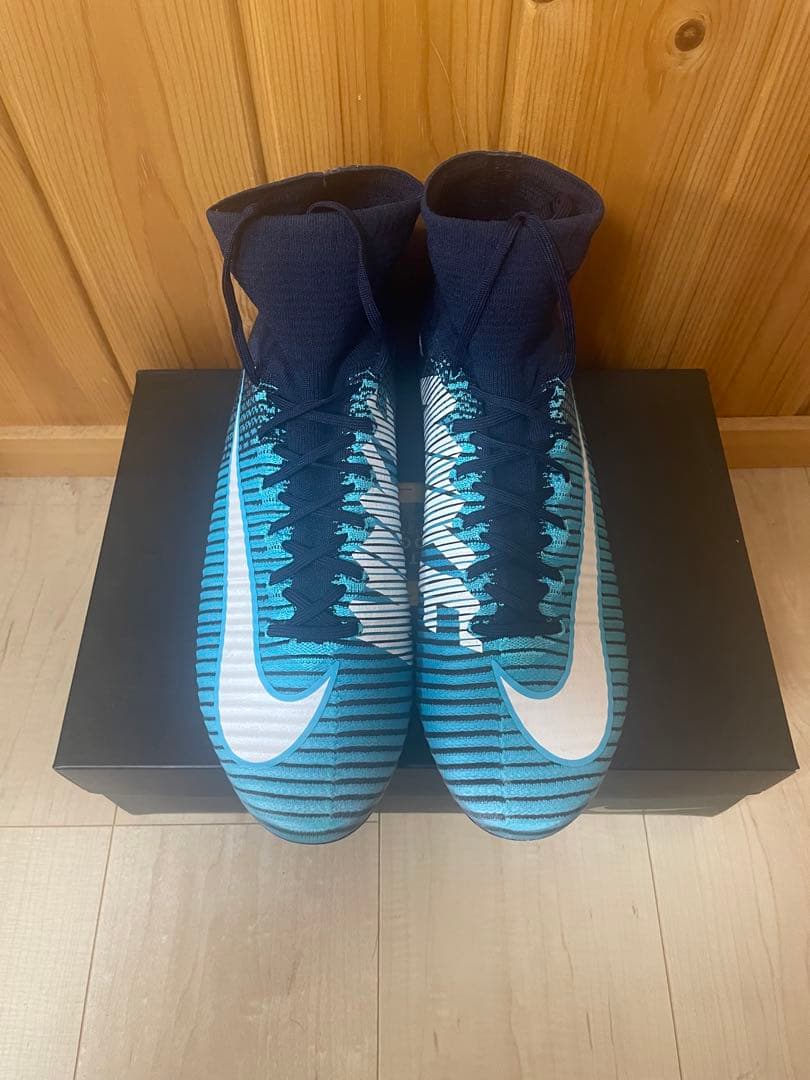 Nikeマーキュリアル　28センチ