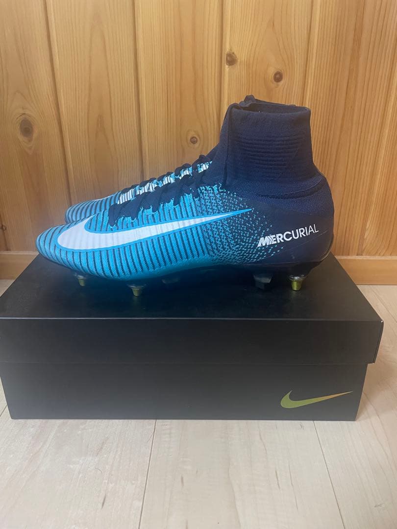 Nikeマーキュリアル　28センチ