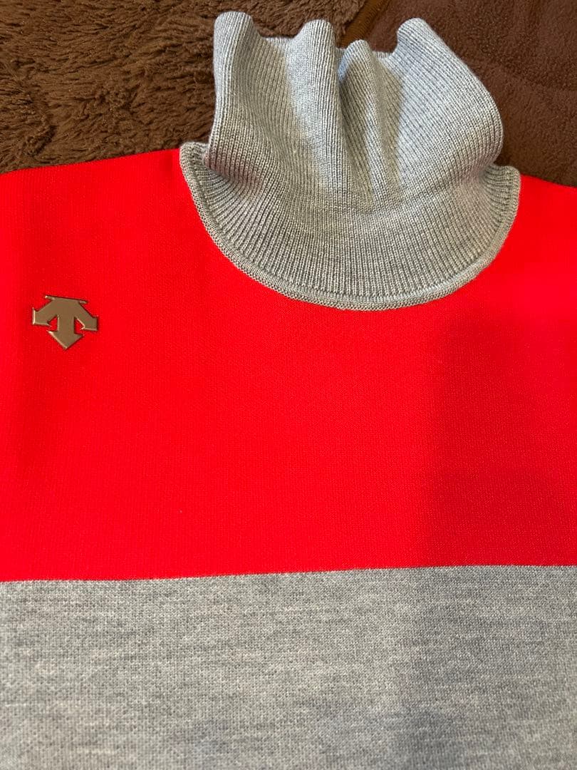 【美品】デサントゴルフ　タートルネック ストライプ