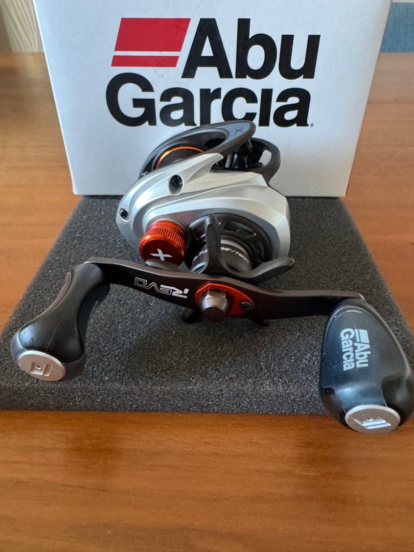 リール Abu Garcia REVO5X-HS