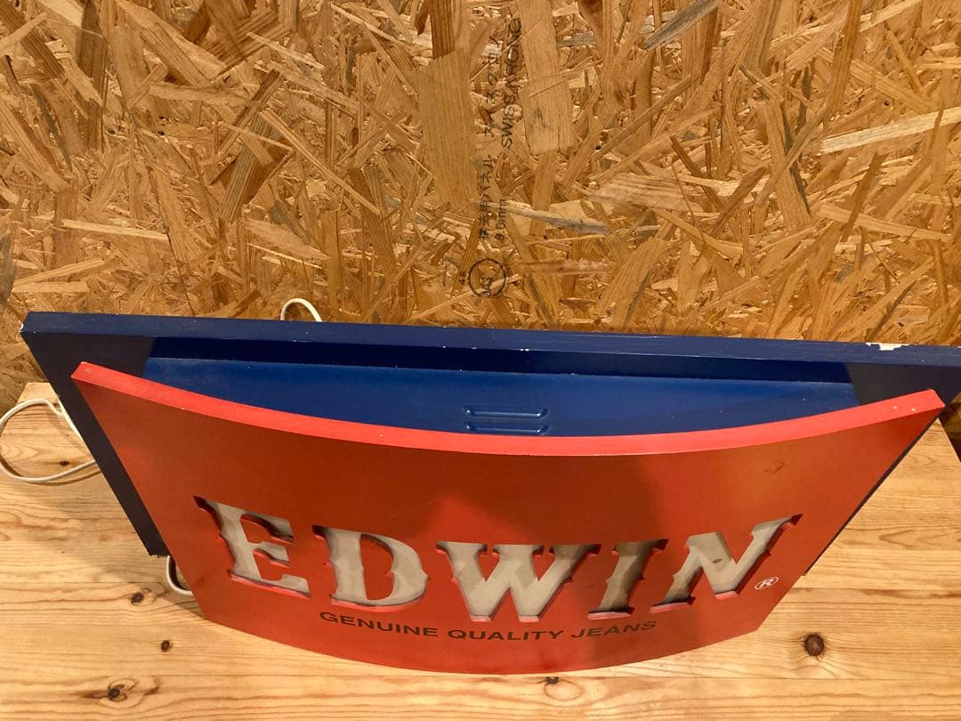 EDWIN Genuine Quality Jeans 蛍光灯看板
