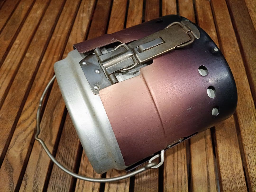 スウェーデン軍 飯盒 スウェーデン飯盒 スリークラウン刻印あり