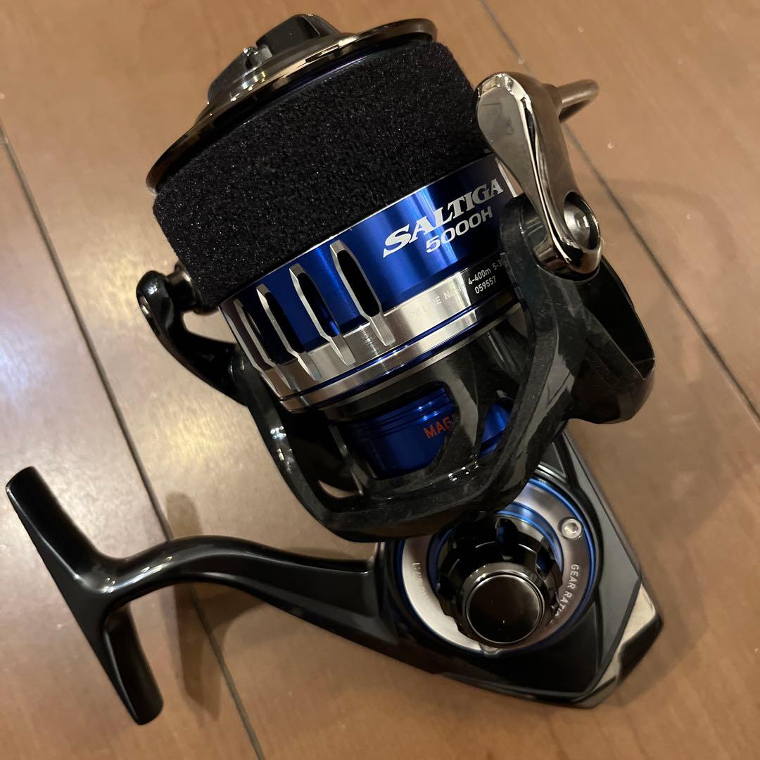【新品未使用】DAIWA SALTIGA 5000H スピニングリールPEライン