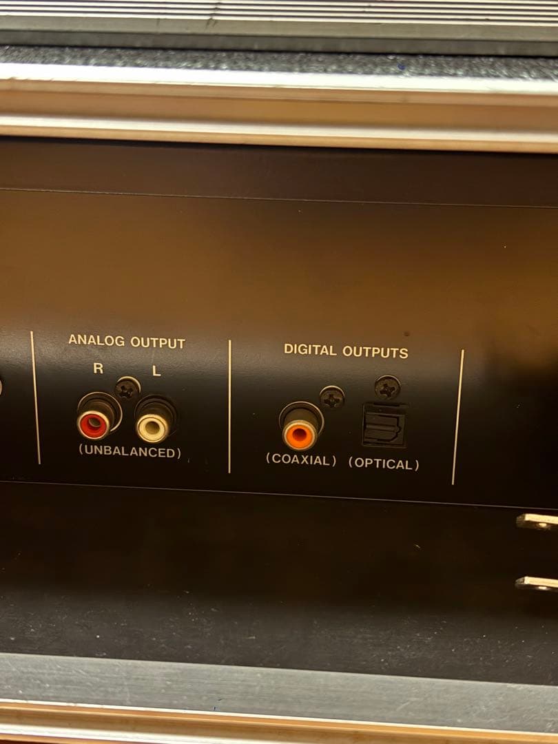 PA CDデッキ　TASCAM CD200