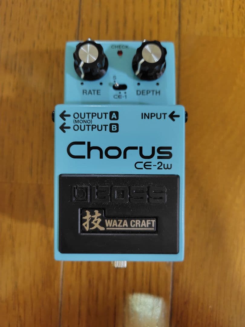 BOSS コーラスエフェクター CE-2w