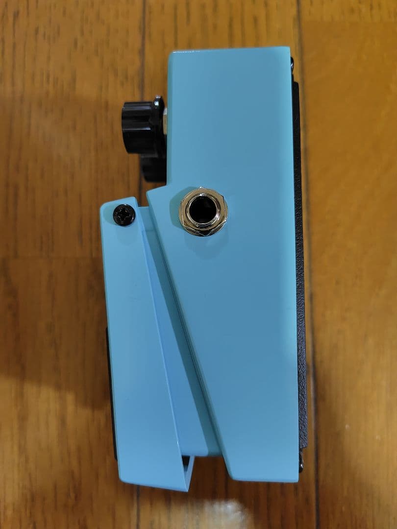 BOSS コーラスエフェクター CE-2w