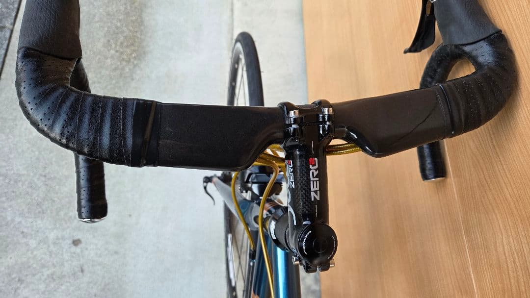 2024 BASSO 105 R7000 バッソ 未使用車 レイノルズ 52