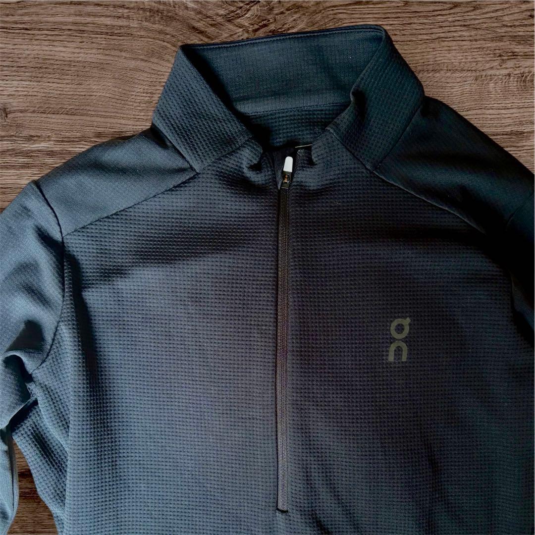 on ランニングシャツ　レディースM ブラック