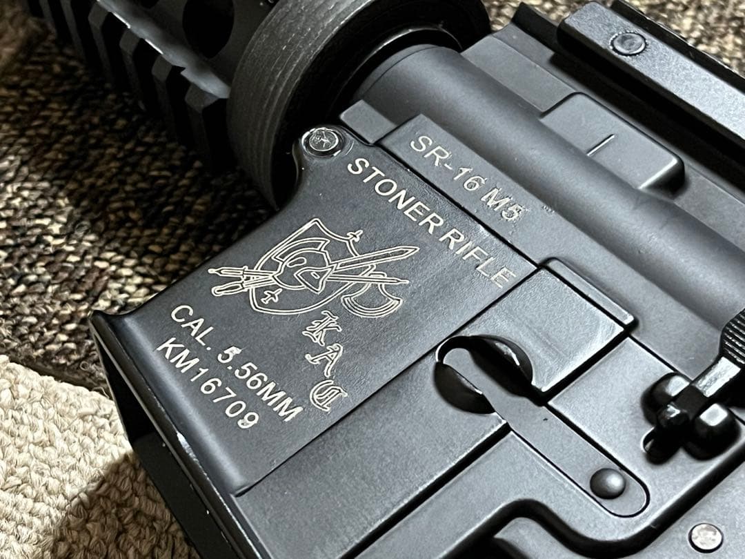 SR-16 メタルレシーバー電動ガン　東京マルイベース