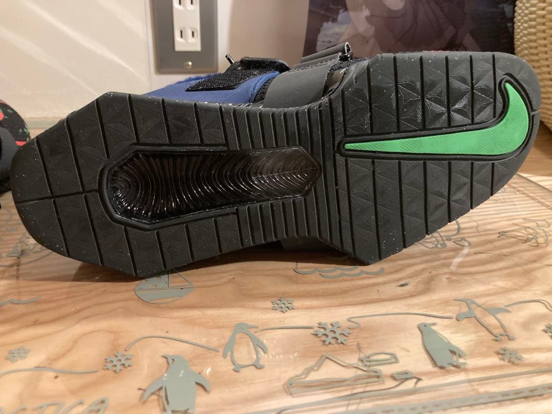 NIKE ロマレオス　リフティングシューズ