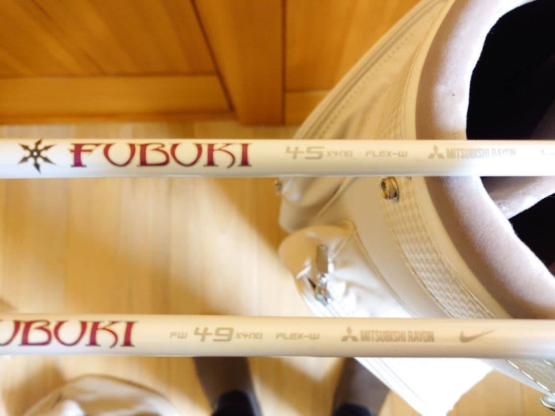 値下げ　NIKE　キャディバッグ　レディース　オマケ付き