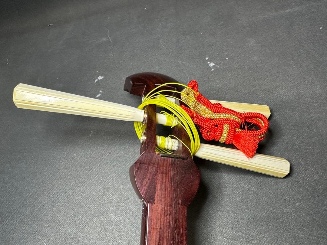 三味線 紅木　紫檀製　純銀刻印　天然素材 　弦楽器　民謡 伝統楽器