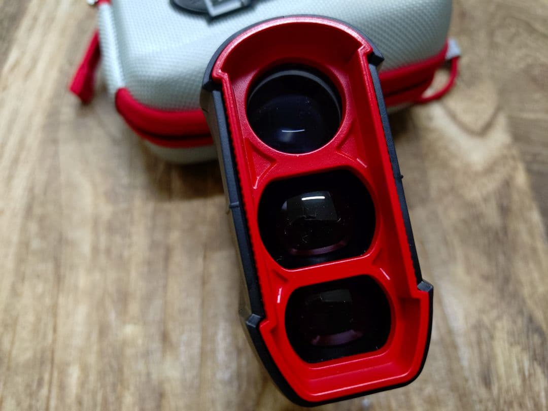 Bushnell Tour V4 ゴルフ用距離計