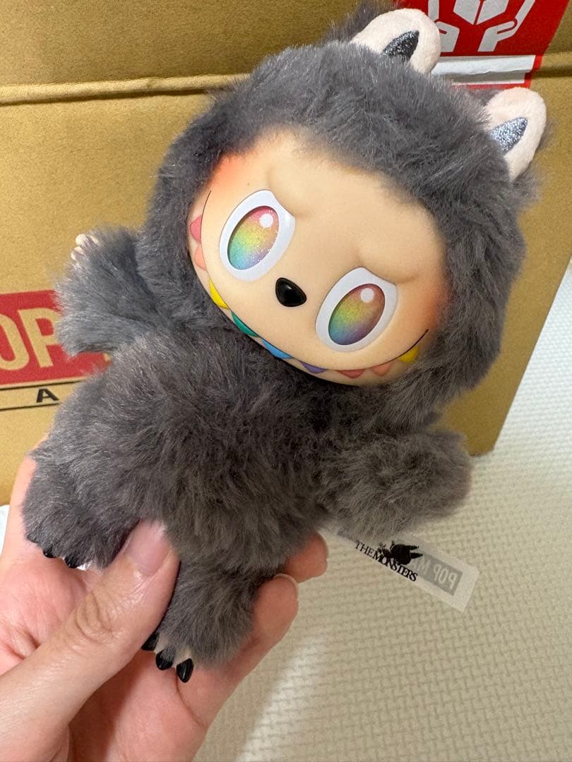 POPMART ラブブ　エナジー　シークレット