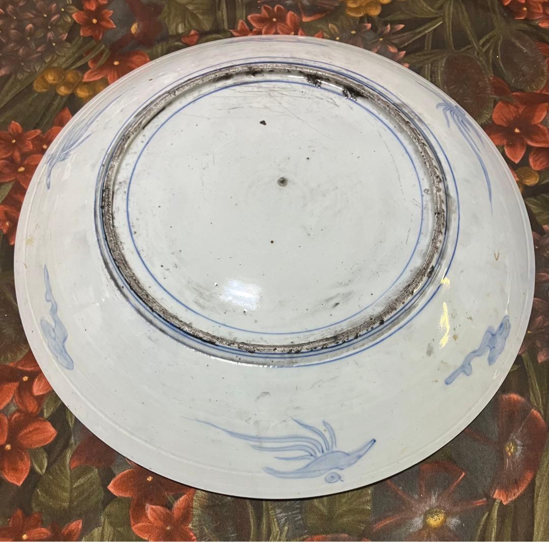 旧家蔵出し品　古伊万里　古い大皿　手書き色絵　瑞雲花　共を連れた貴族　鶴　唐人