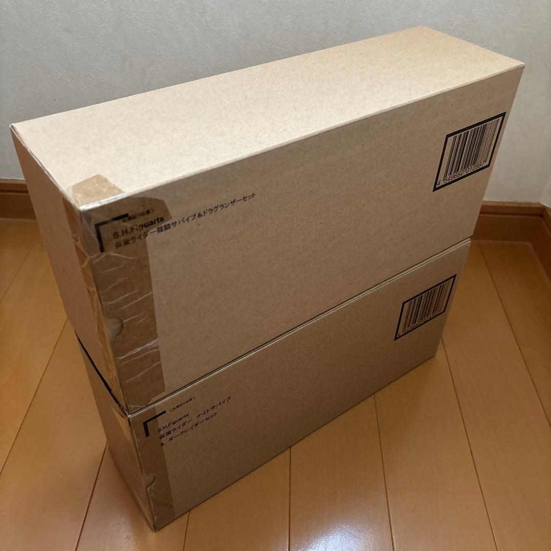 S.H.Figuarts 仮面ライダー　龍騎サバイブ＆ナイトサバイブ