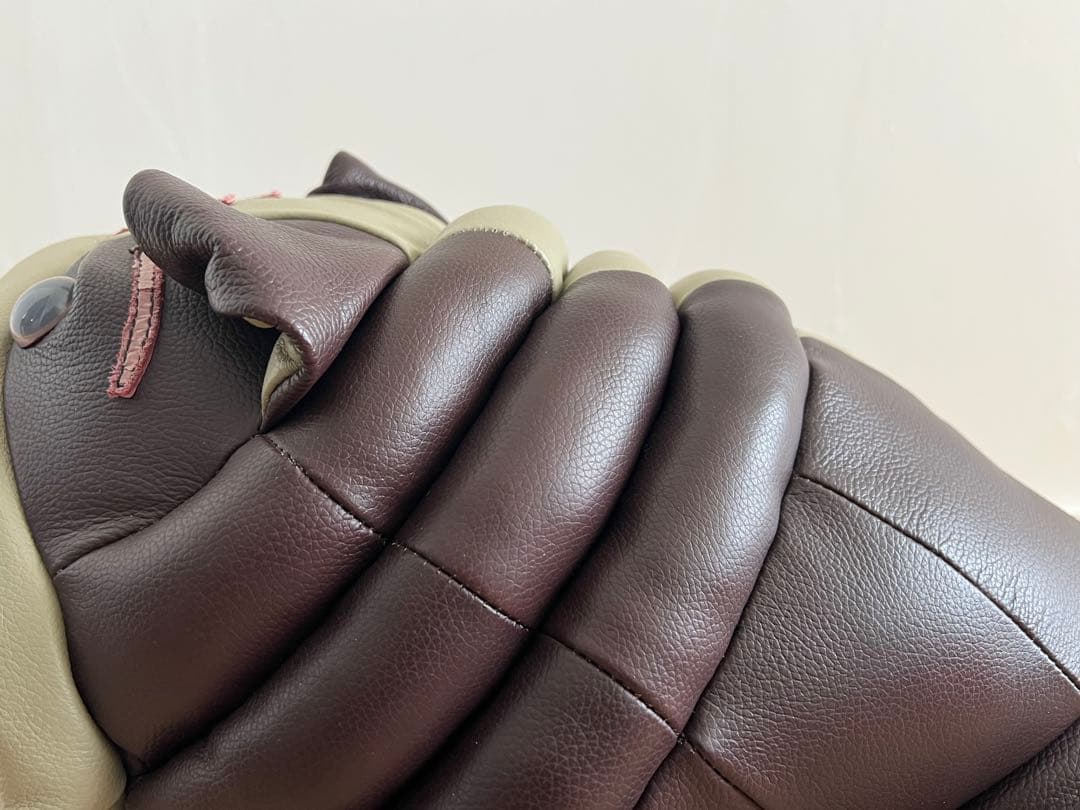 ブルドッグ　レザー　ぬいぐるみ