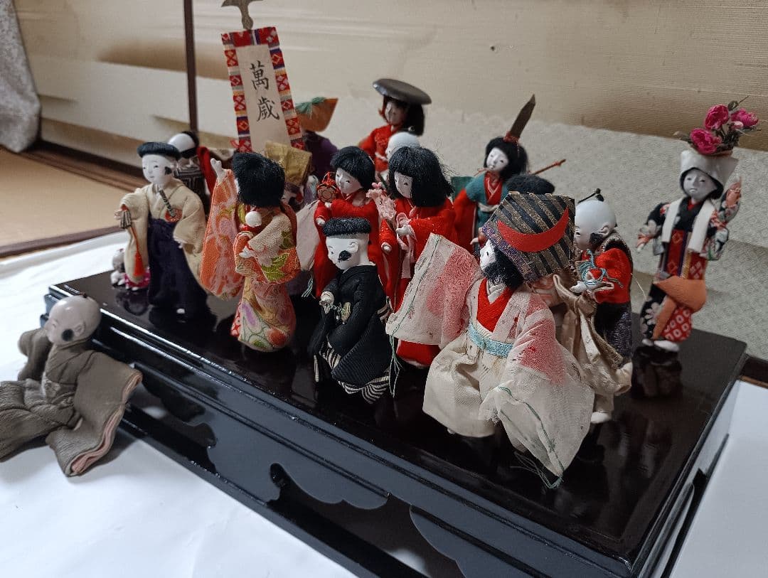 小さな市松人形達