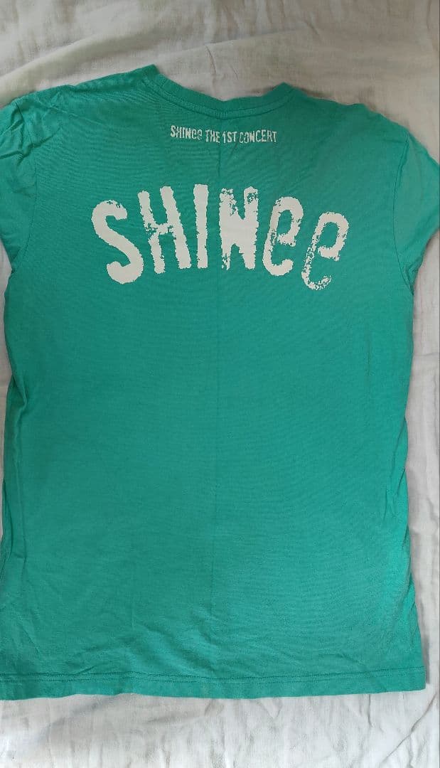 SHINee WORLD 1stコンサート 台北 SHINee Tシャツ