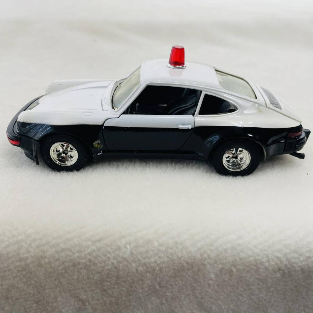 永大　グリップ　テクニカ　ポルシェ930ター ボ パトロールカー　箱　　X866