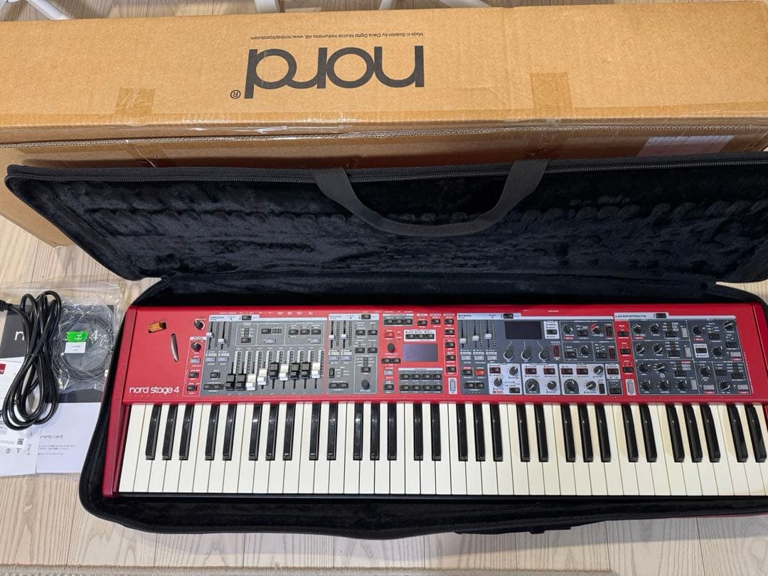 CLAVIA Nord Stage4 Compact 純正ケース付　外箱有