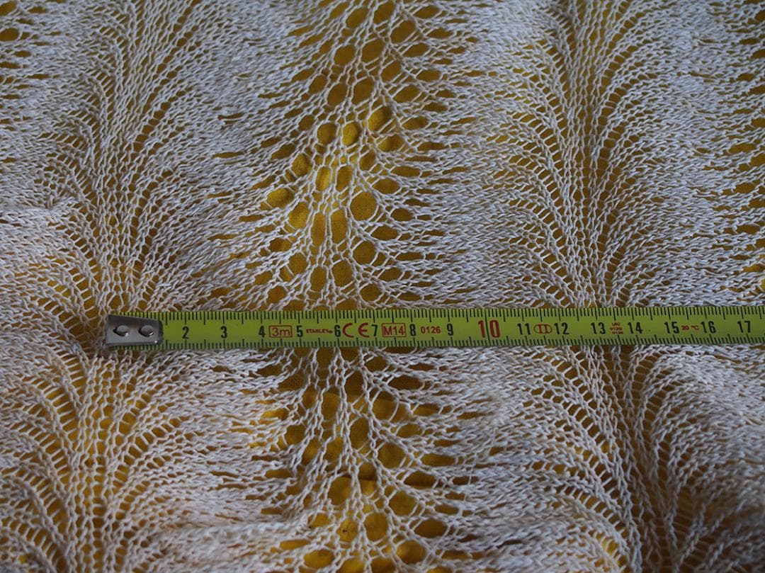 ニッティングレース ベッドカバー 209c×185c+縁飾り 間仕切り/K368