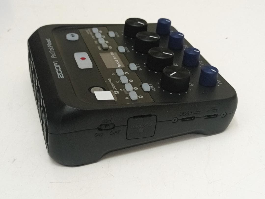 ZOOM PodTrak P4next ポッドキャスト用レコーダー