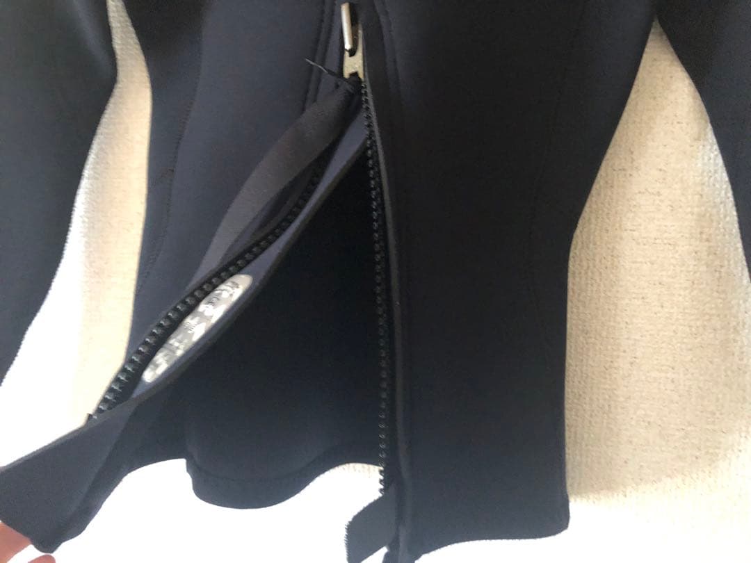 BILLABONG タッパー 出品9月末迄