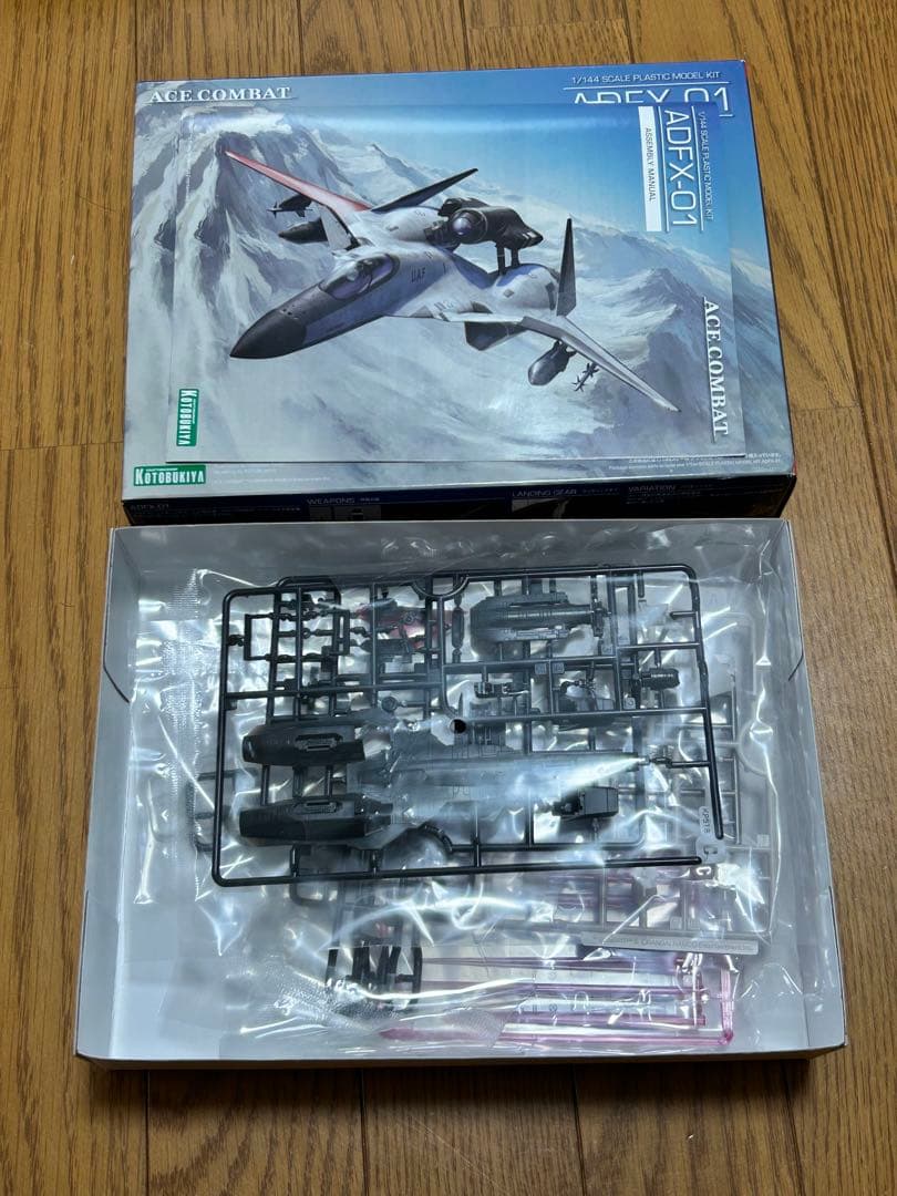 ACE COMBAT ADFX-01 1/144 プラモデル