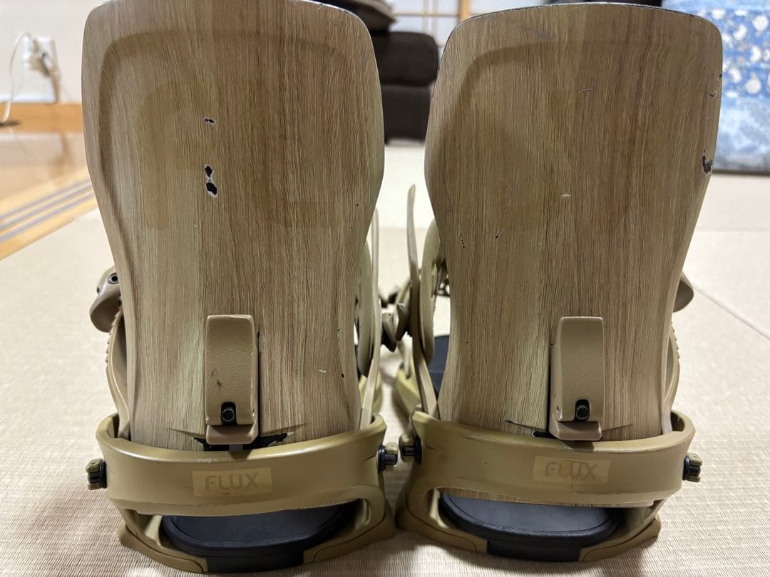スノーボード ビンディング FLUX XFナチュラルウッド　Mサイズ　24-25