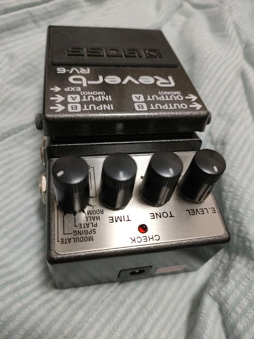BOSS RV-6 REVERB リバーブ　エフェクター