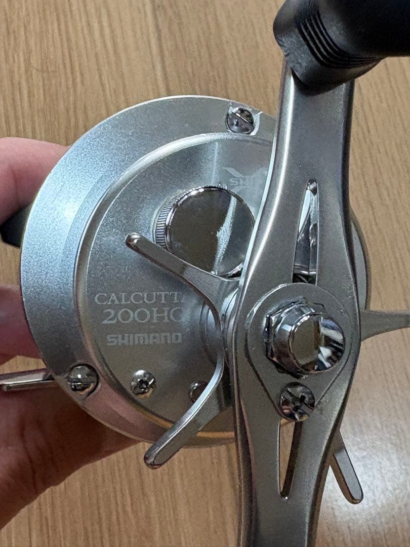 11オシアカルカッタ200HG シマノ　シーバス　タイラバ　ベイトリール　箱付き