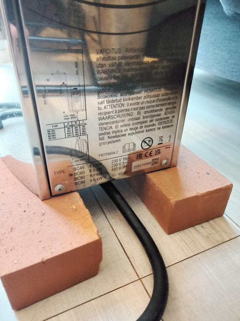 【中古ジャンク】HARVIA200VサウナストーブVEGA　BC60 6.0kw