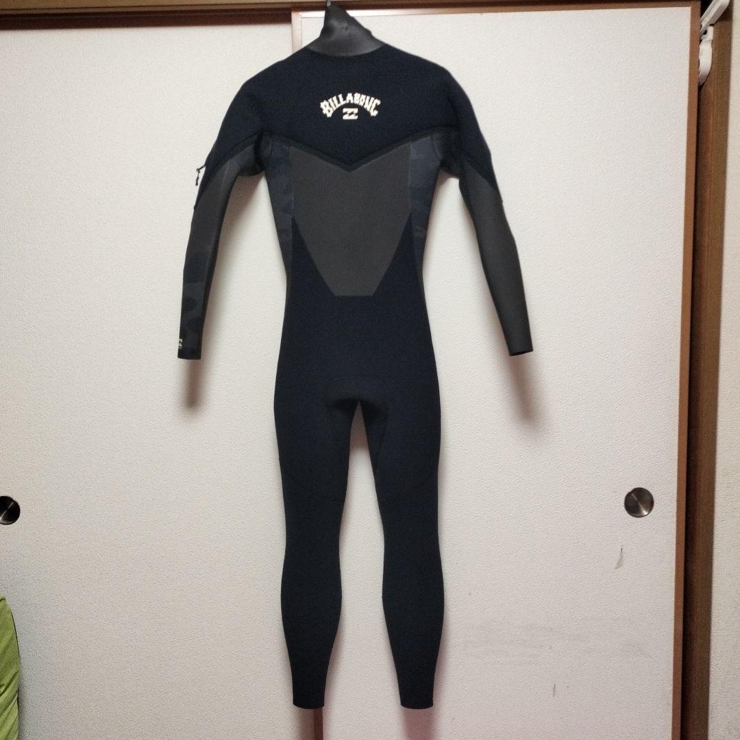 新品同様ビラボンウエットスーツ