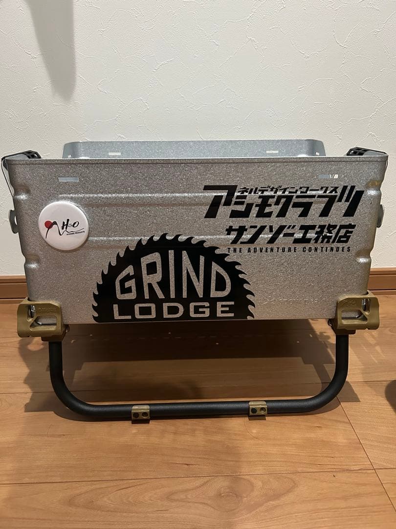 シェルフコンテナ25 レッグ付き