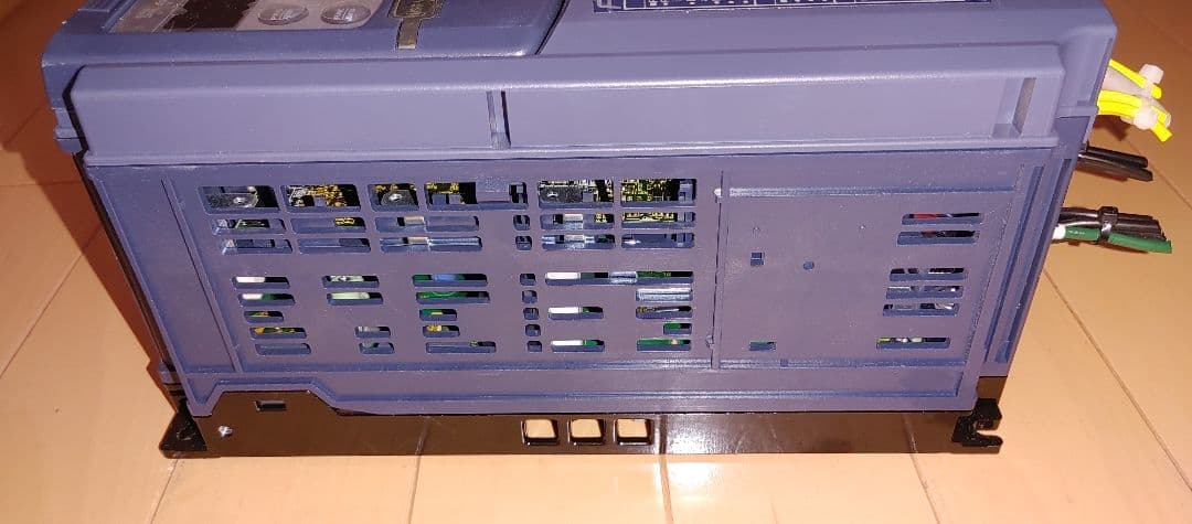 ⑤ 0.4　富士電機インバータ　FRN0.4G1S-4J