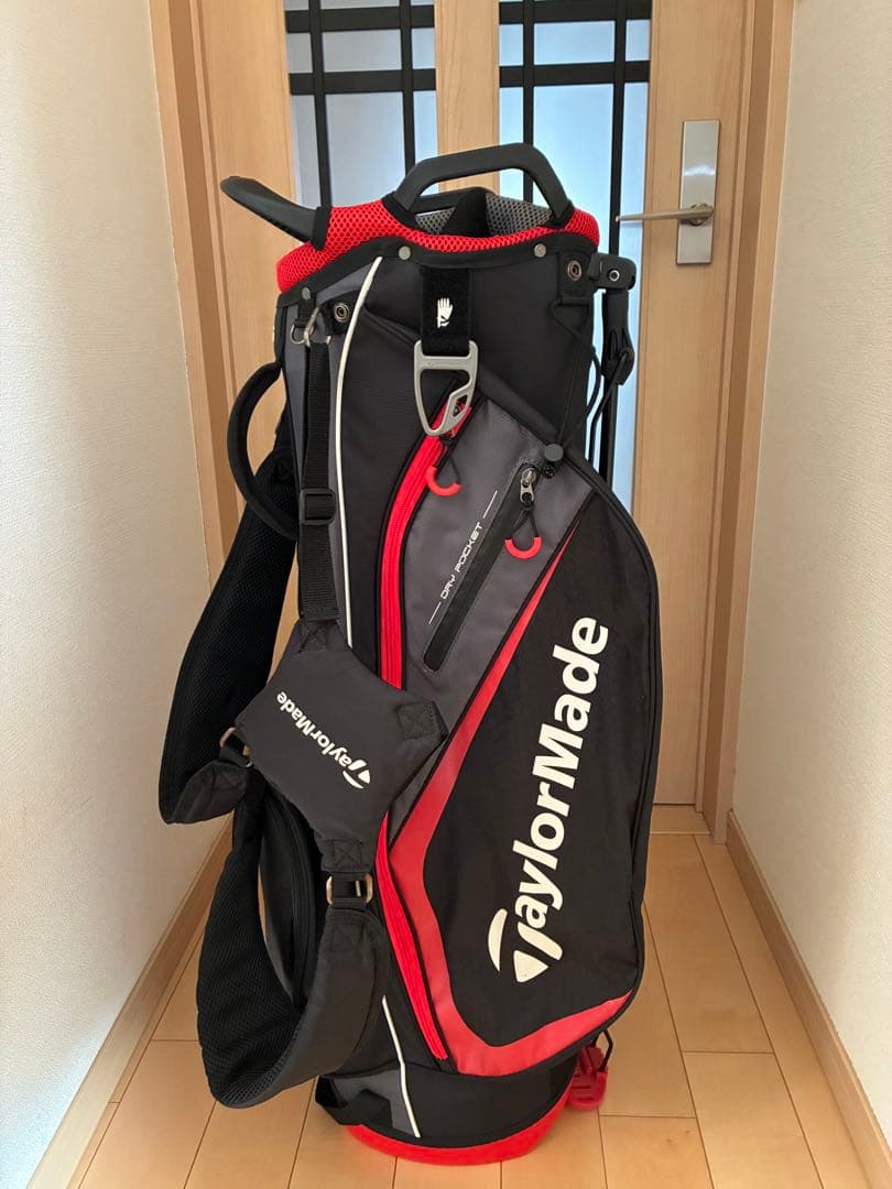 テーラーメイド　キャディバッグ　スタンド型