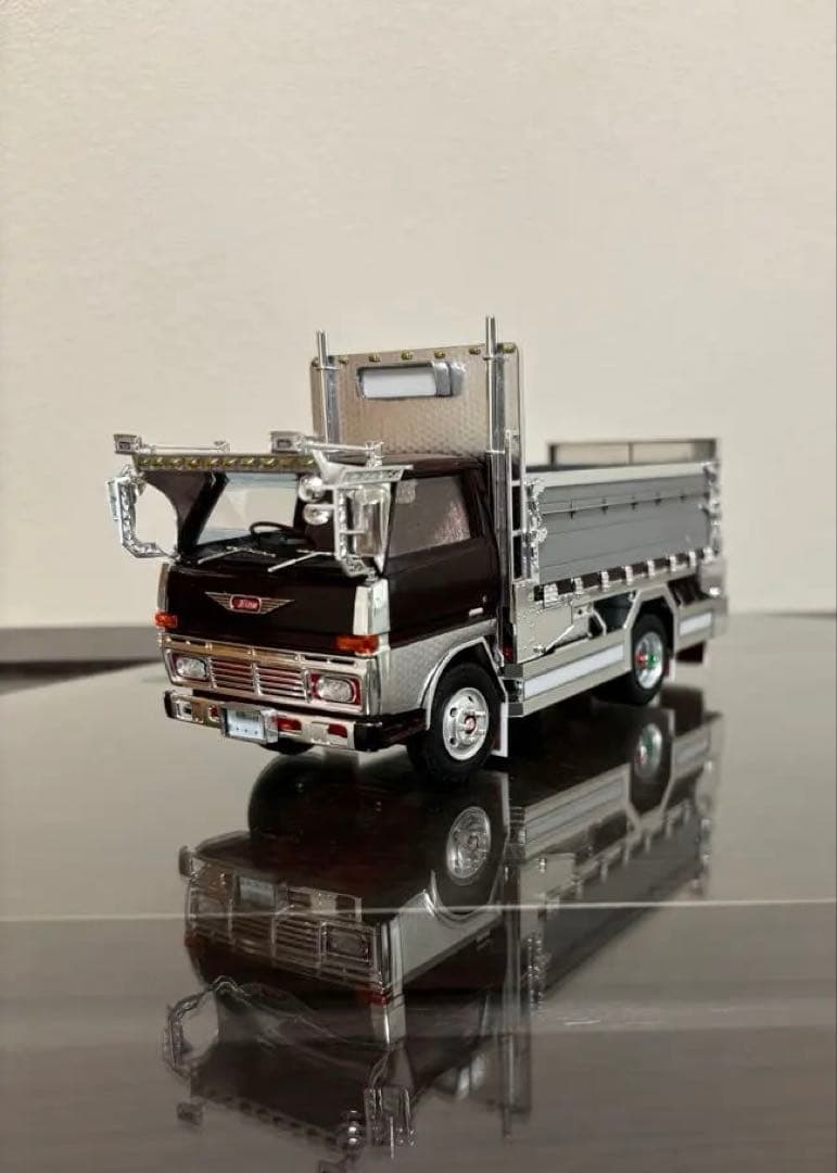 デコトラプラモデル　煙突マフラー　フジミ　1/32 レンジャー 完成品