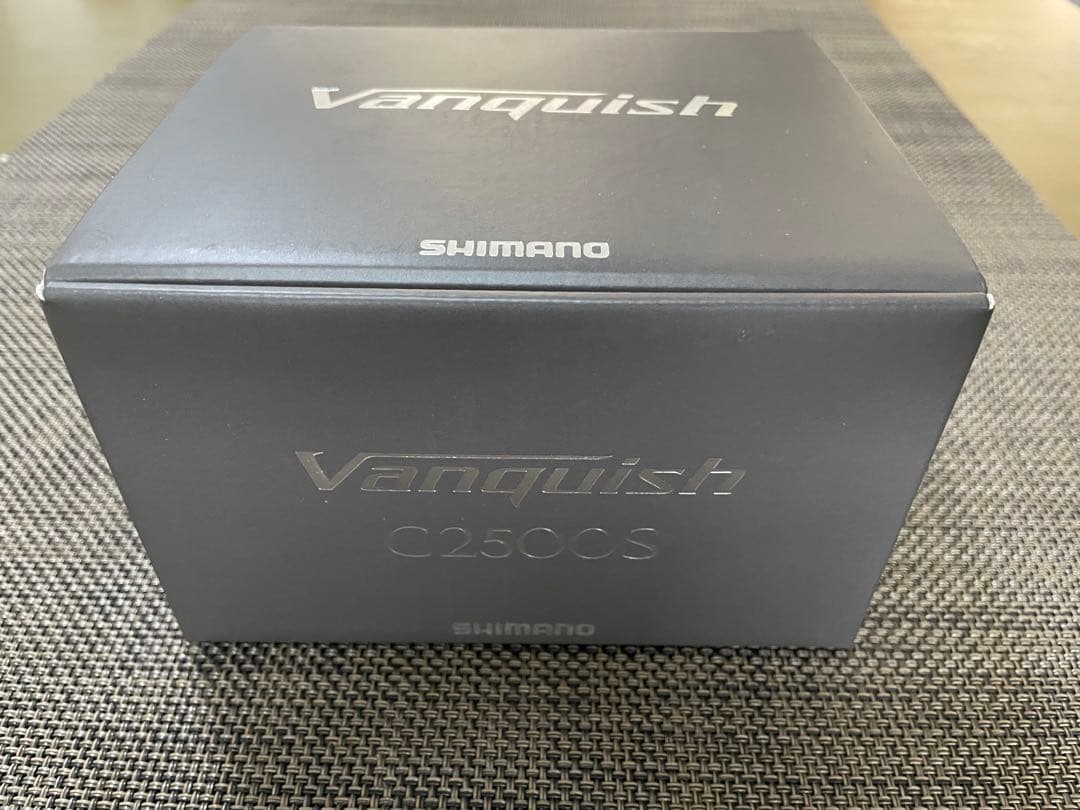 【極美品】シマノ 23ヴァンキッシュ2500S SHIMANO