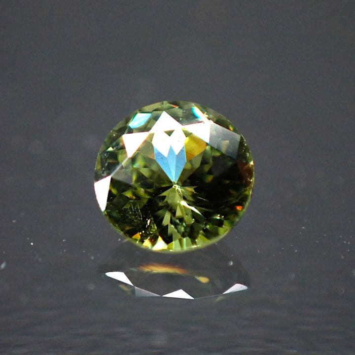 【ナミビア産】デマントイドガーネット