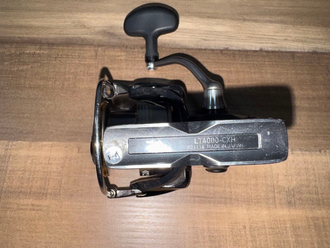 Daiwa 20LUVIAS LT 4000-CXH スピニングリール