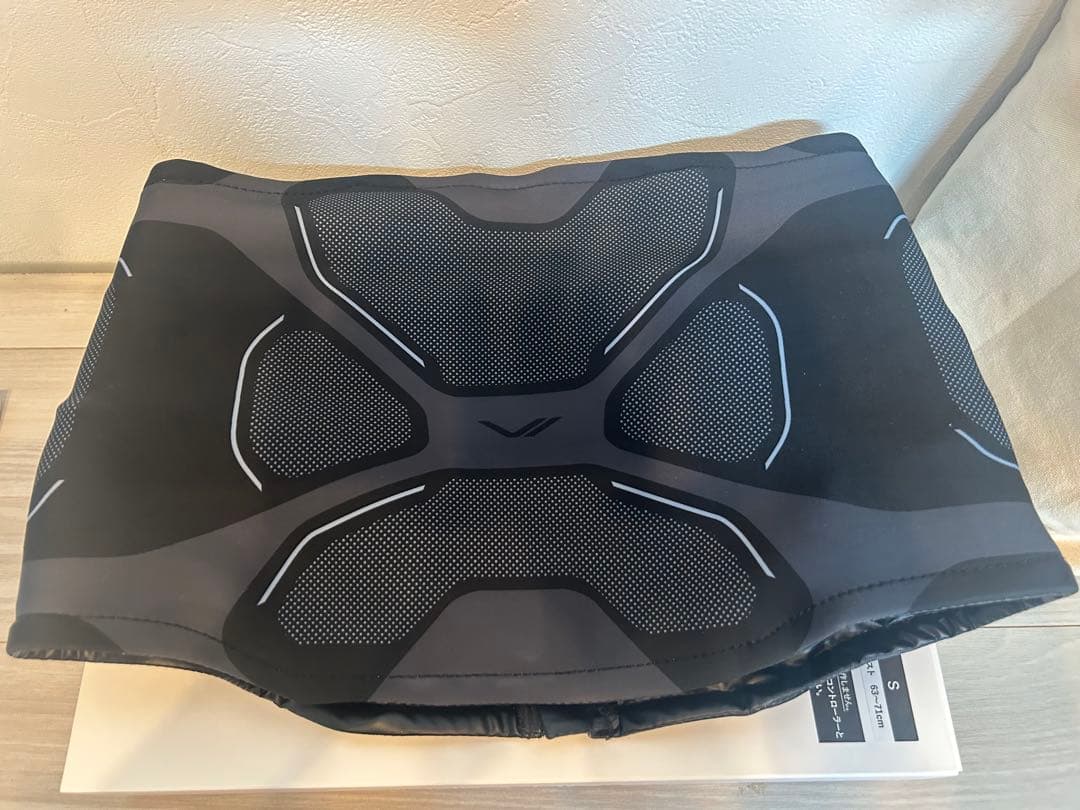 【美品】SIXPAD コアベルト2 正規品 Sサイズ 専用コントローラー付