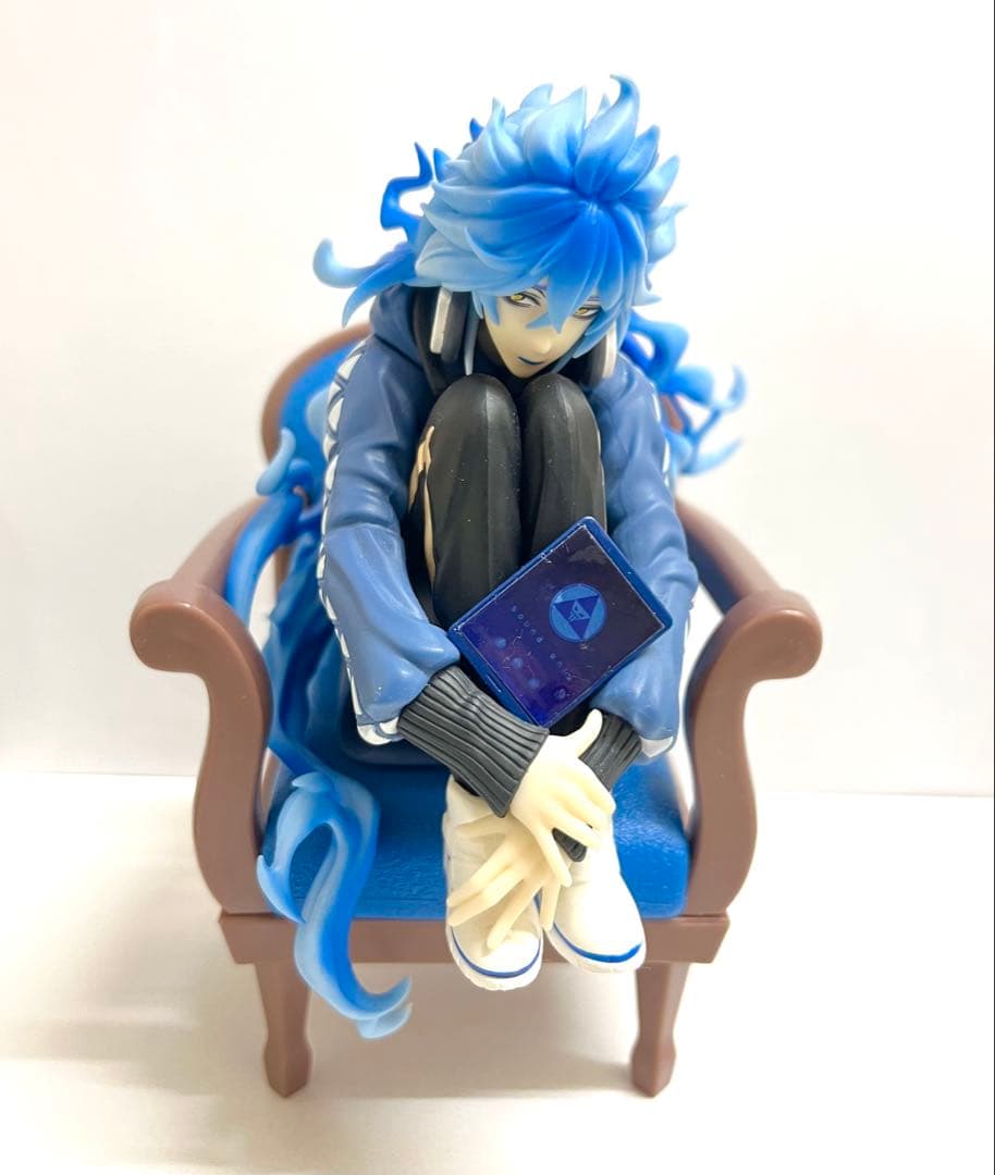 ツイステ　イデア　フィギュア