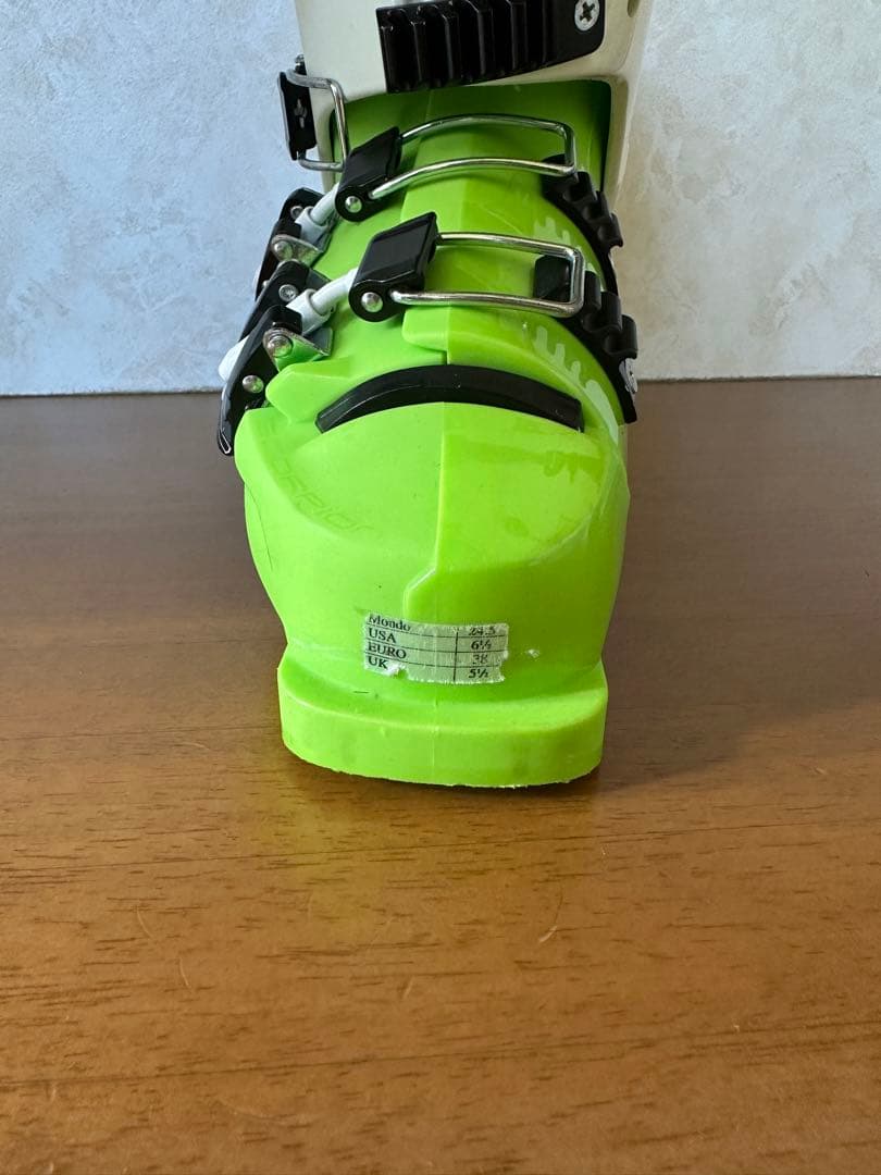 Dalbello Scorpion スキーブーツ グリーン/ホワイト