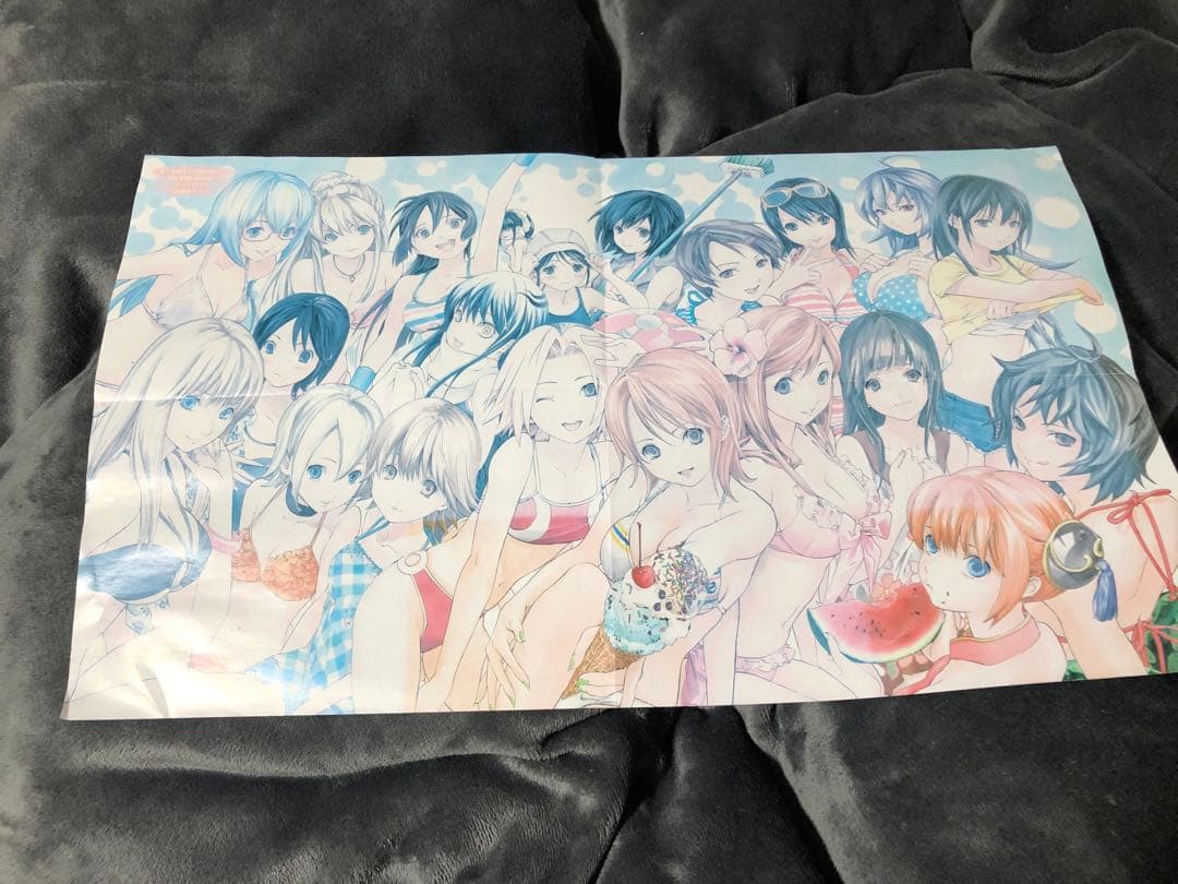 ジャンプのワンピース絵、いちご100％の作者の絵の面裏になってます