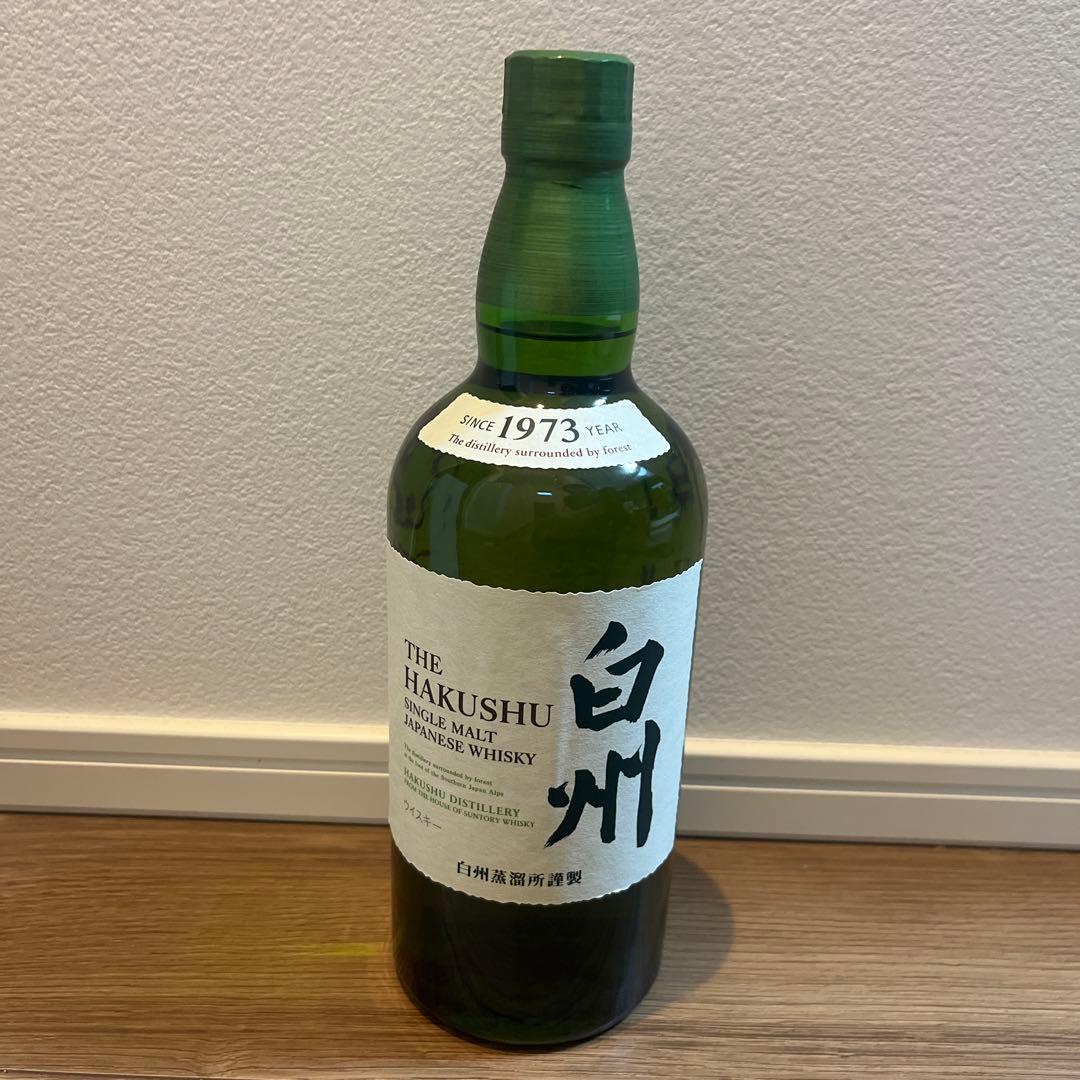 サントリー白州シングルモルトウイスキー、700ml 箱付き　未開栓