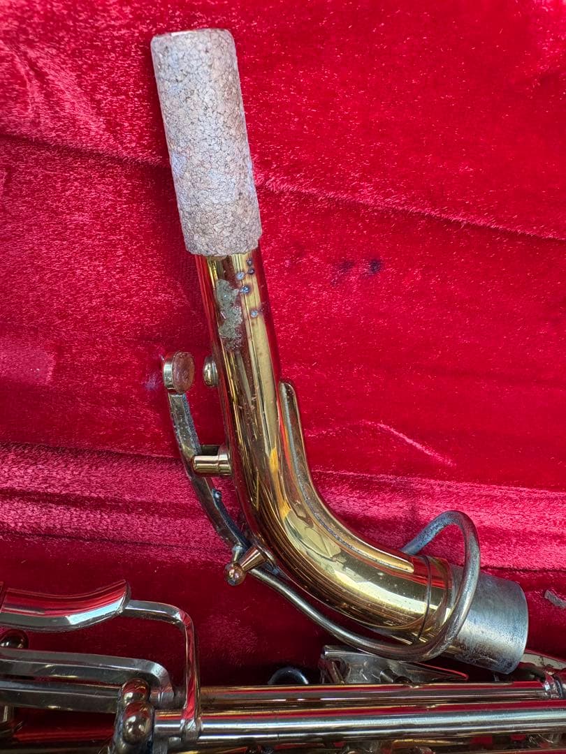 アームストロングN207272 サックス 本体 ゴールド