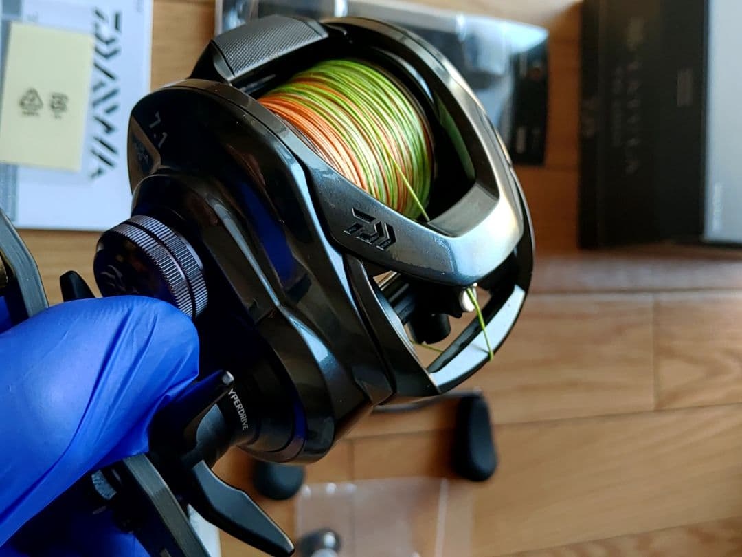 ダイワ DAIWA タトゥーラTW 400H 右ハンドル