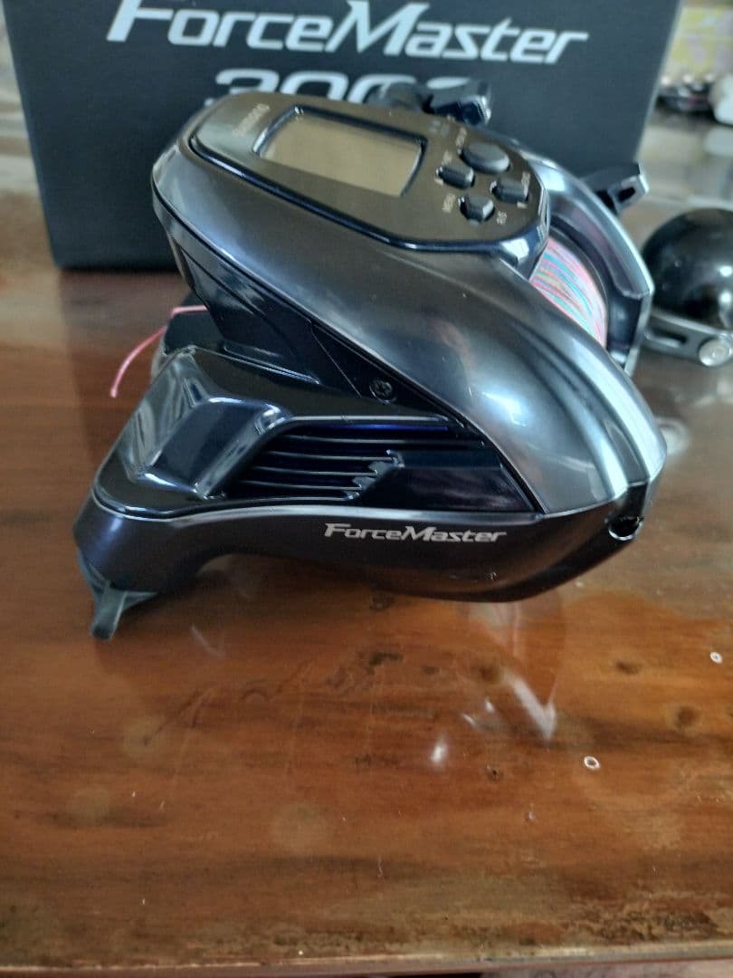 美品 22フォースマスター 3000 電動リール