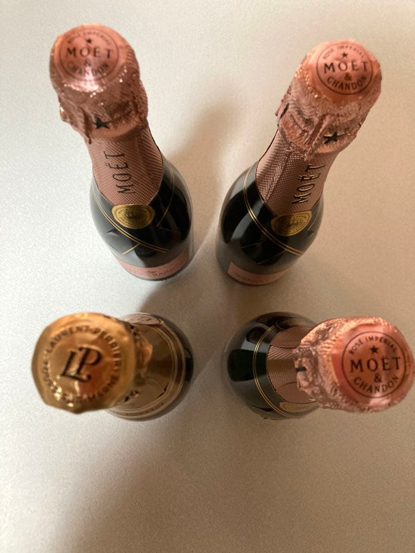 モエ.シャンドン.ロゼ3本、ローランペリエ１本、4本セット